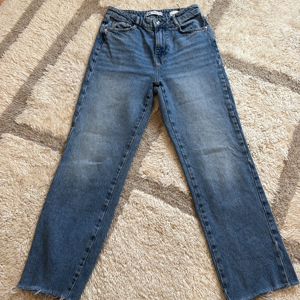 ZARA MOM JEANS